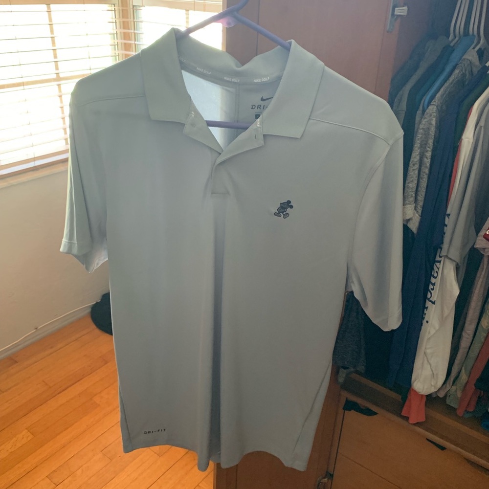 Men’s Nike golf polo Disney size small